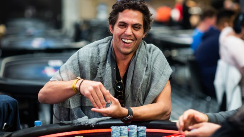 Thiago Signorelli Viana explica como a posição na mesa faz toda a diferença no poker competitivo.