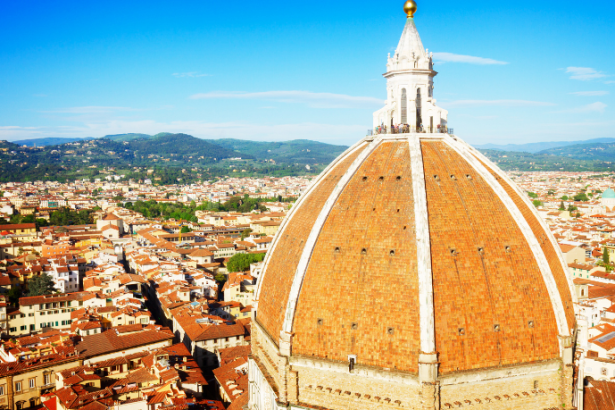 Alberto Toshio Murakami destaca que os templos japoneses unem espiritualidade, silêncio e tradição.