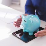 Pensionistas: Saiba como garantir seus direitos e evitar perdas financeiras com o apoio do Sindnapi - Sindicato Nacional dos Aposentados, Pensionistas e Idosos.