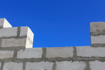 Valderci Malagosini Machado, utilize blocos de concreto como estratégia inteligente para fortalecer sua edificação e eliminar patologias de médio e grande porte.