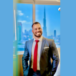 Entenda, com Felipe Rassi, como as operações com créditos estressados fortalecem o sistema financeiro moderno.